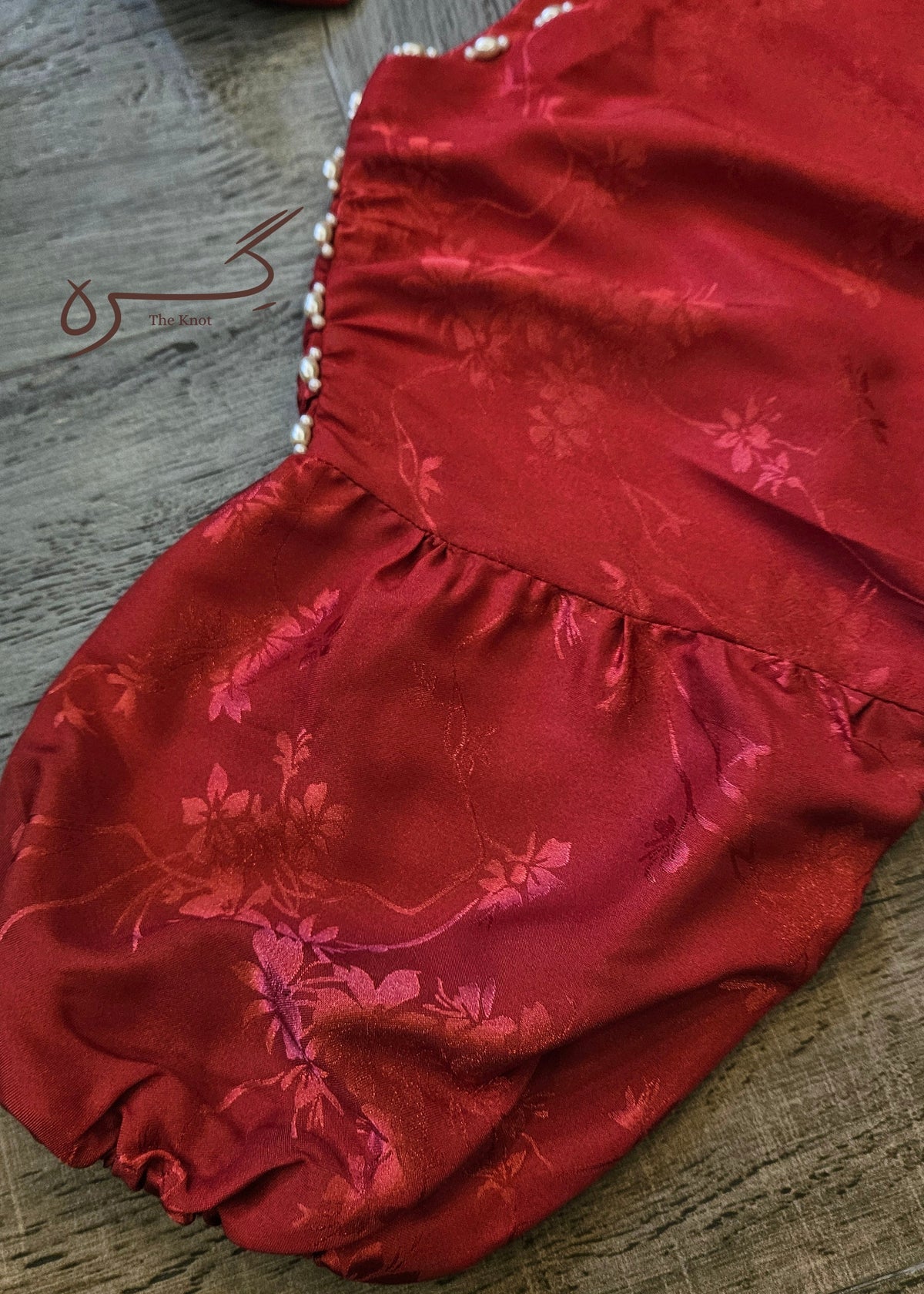Girls' red silk top with white trousers, Giraah kids – photo 2